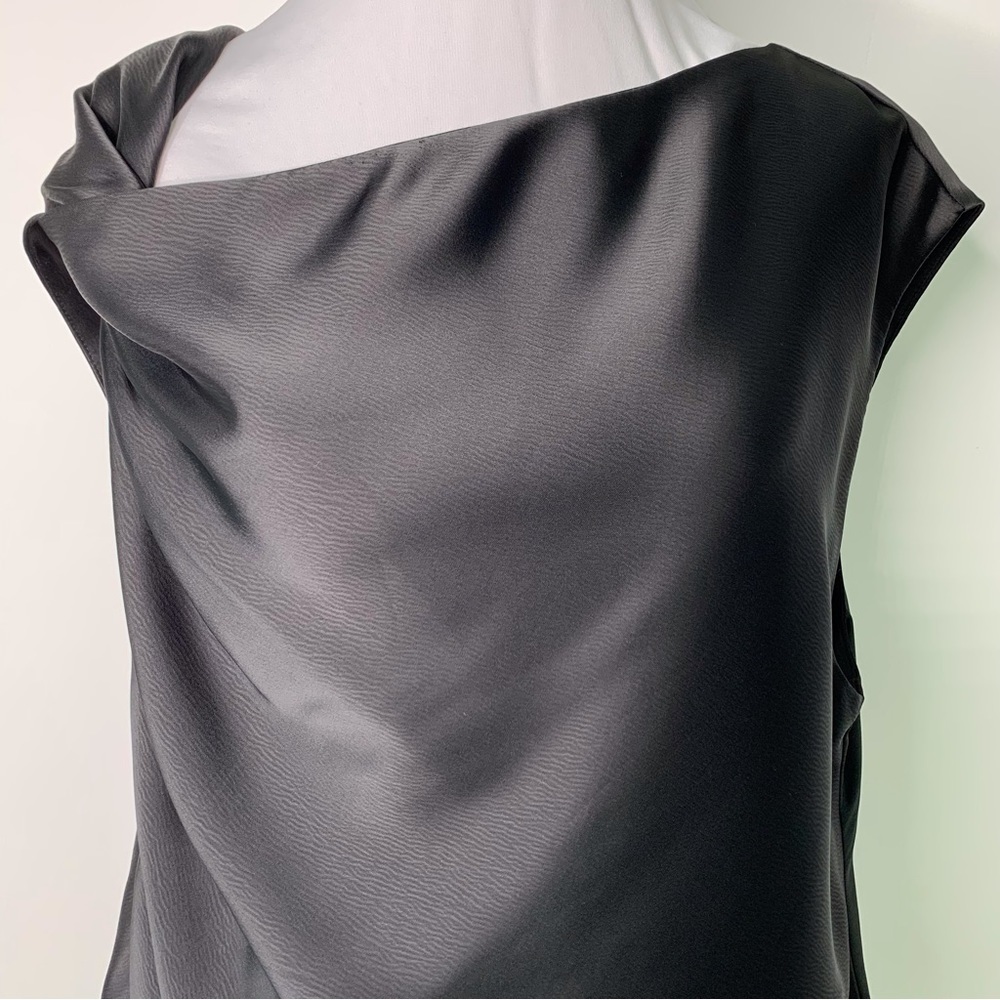 WAYF Women's Cowl Neck Black Sleeveless Asymmetrical Top Size XL - Picture 2 of 14